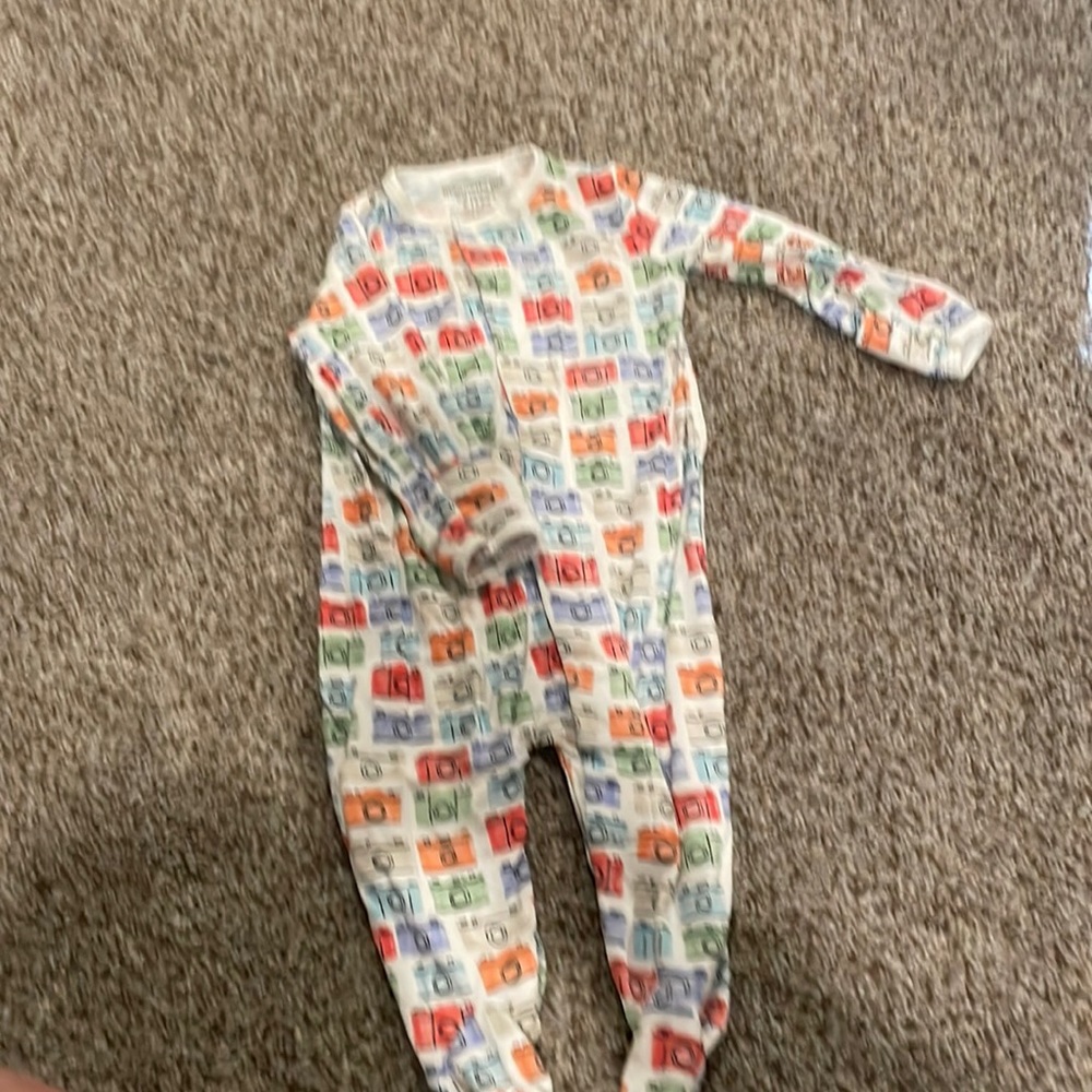 Magnetic Me 0-3 Months